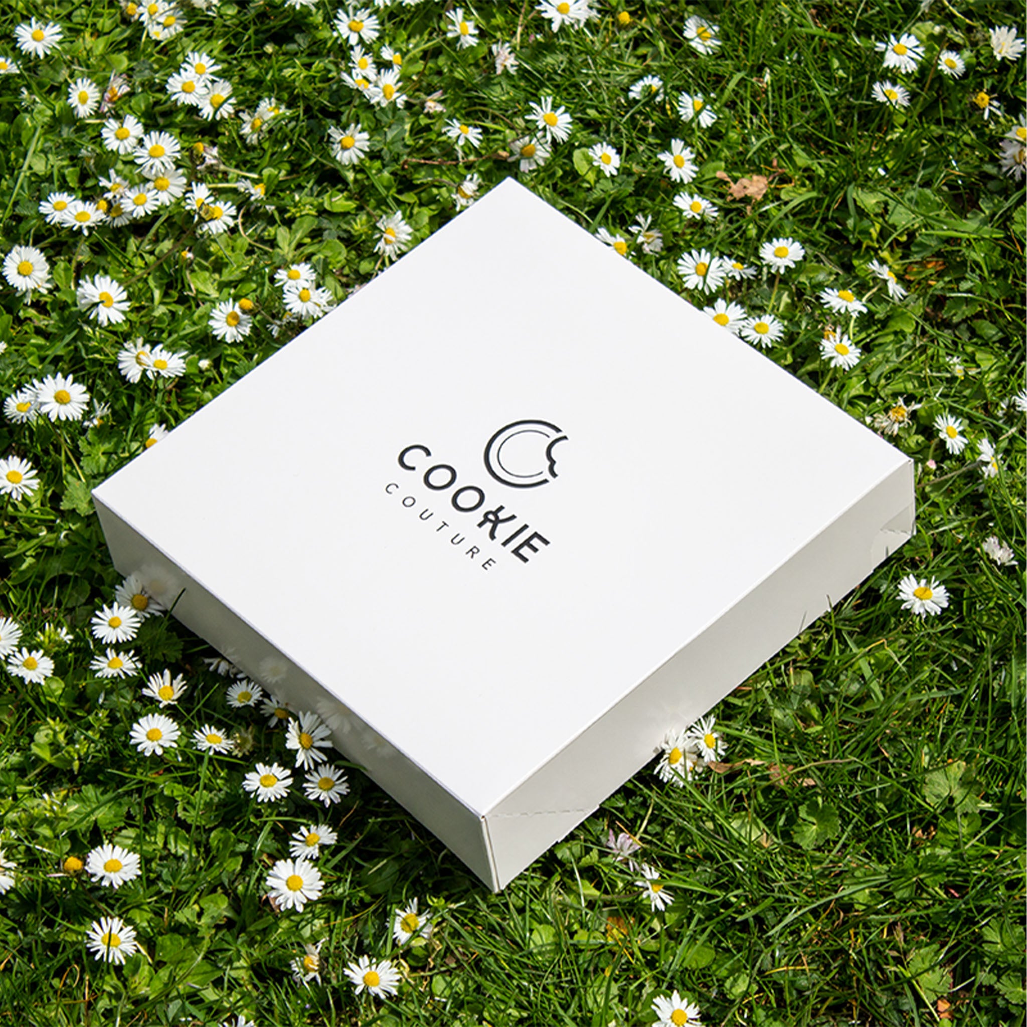 Weiße Donutbox personalisieren_mit_eigenem_logo