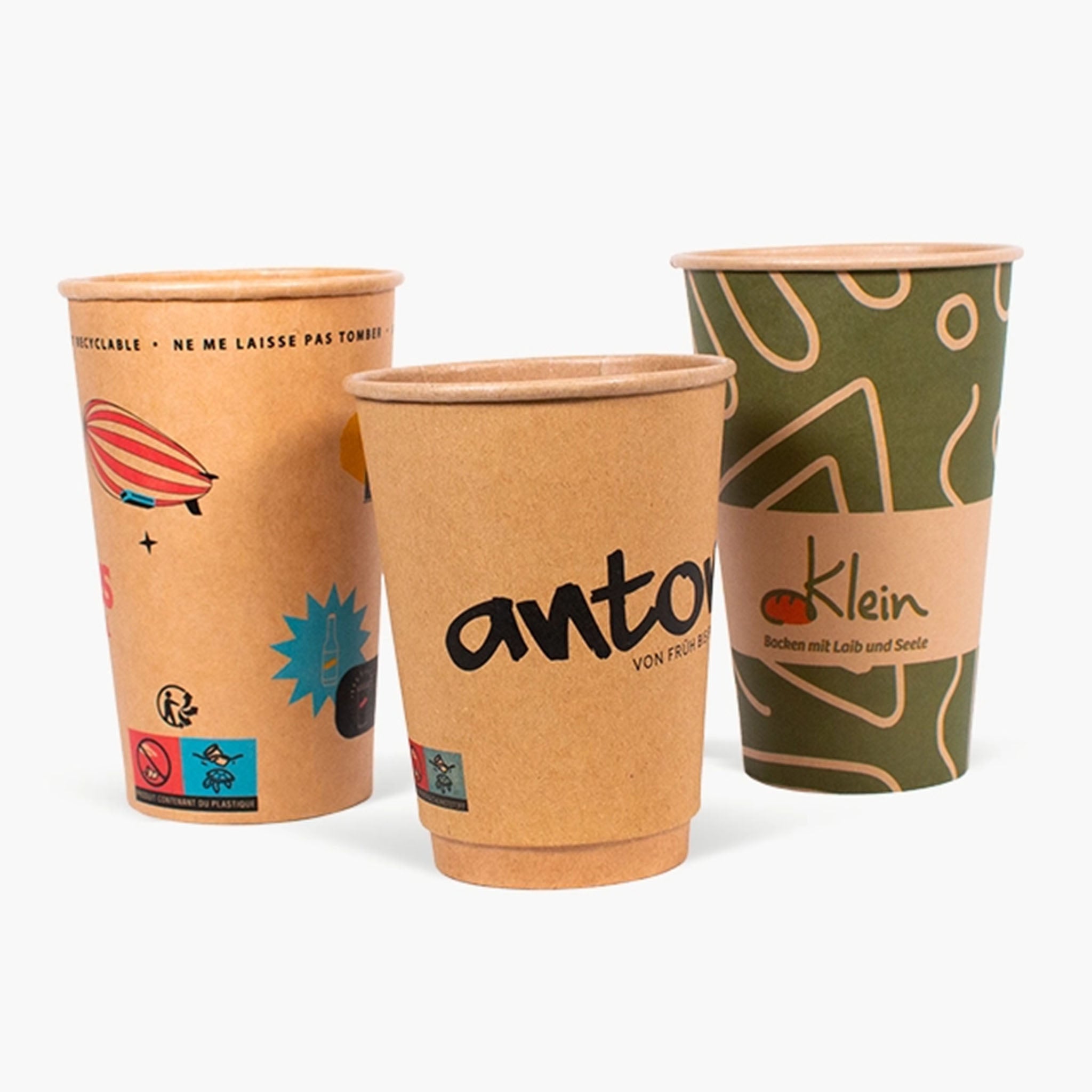 Brauner doppelwandiger Pappbecher mit individuellem Logo-Druck – ideal für heiße Getränke